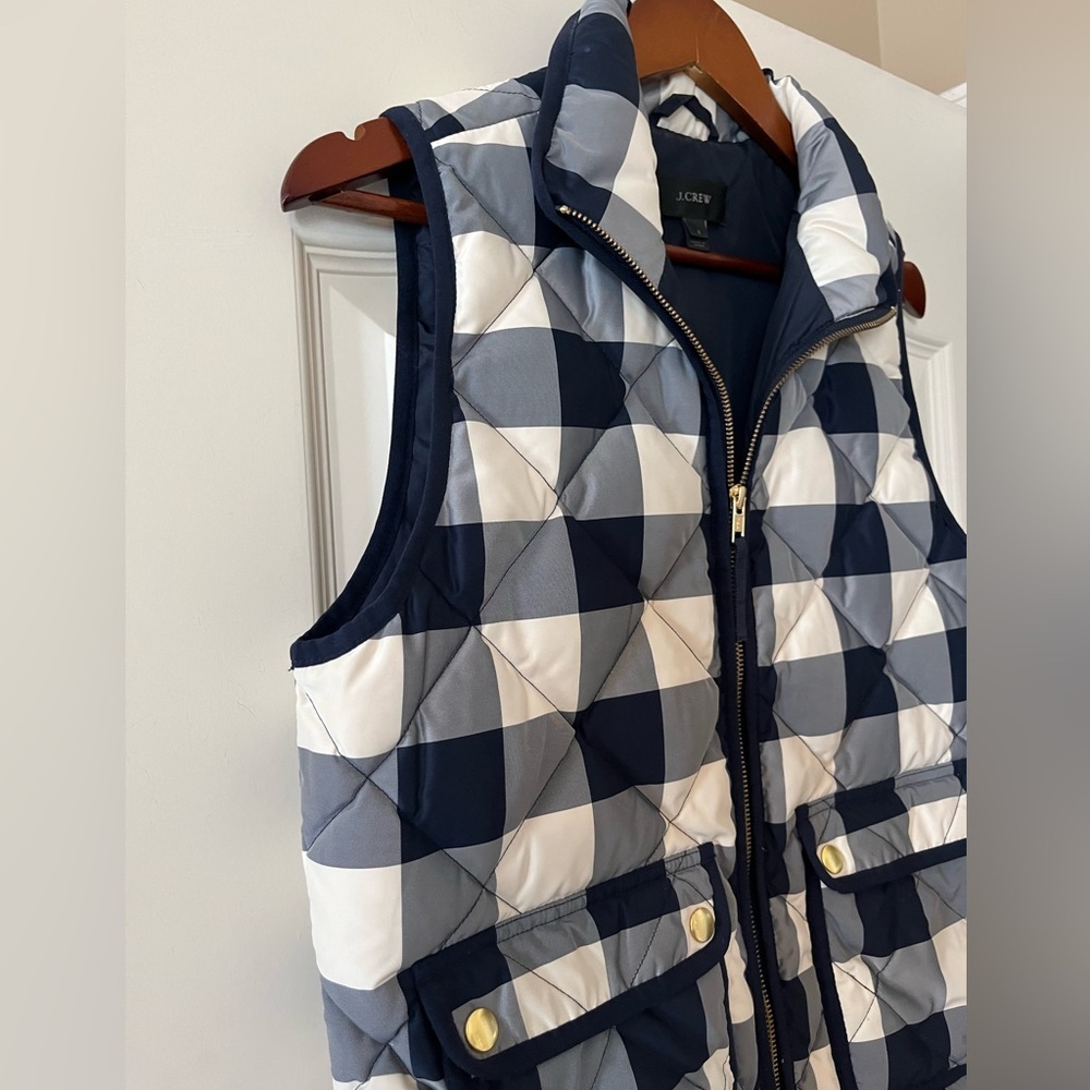 SALE! J.Crew Navy Plaid Quilted Down Feather Vest Women's Size Small - Picture 6 of 15
